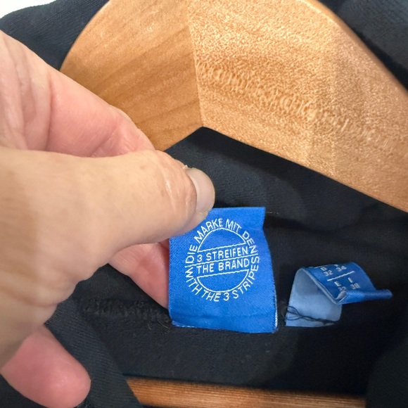 Rare Adidas Berlin Black Sleeveless Hoodie with White Stripes and zipper hood.XS - Picture 8 of 10